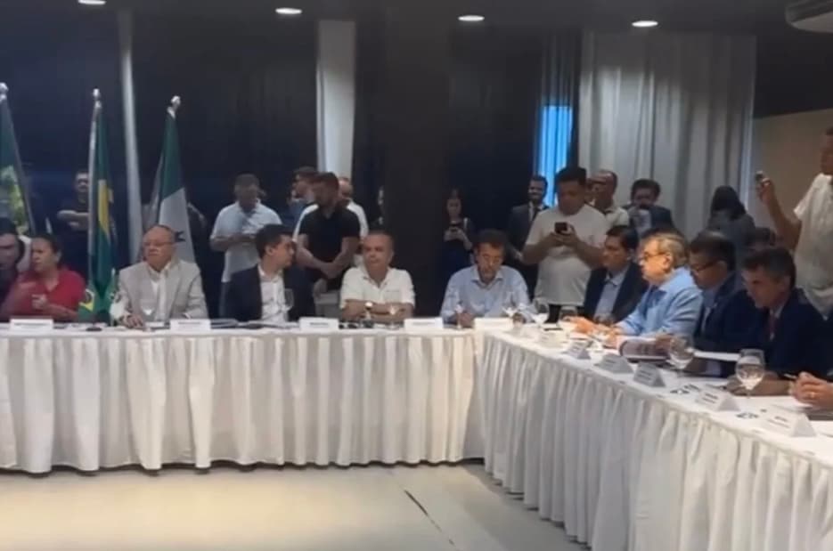 Prefeito e coordenador da bancada batem boca sobre destinação de emenda para hospital