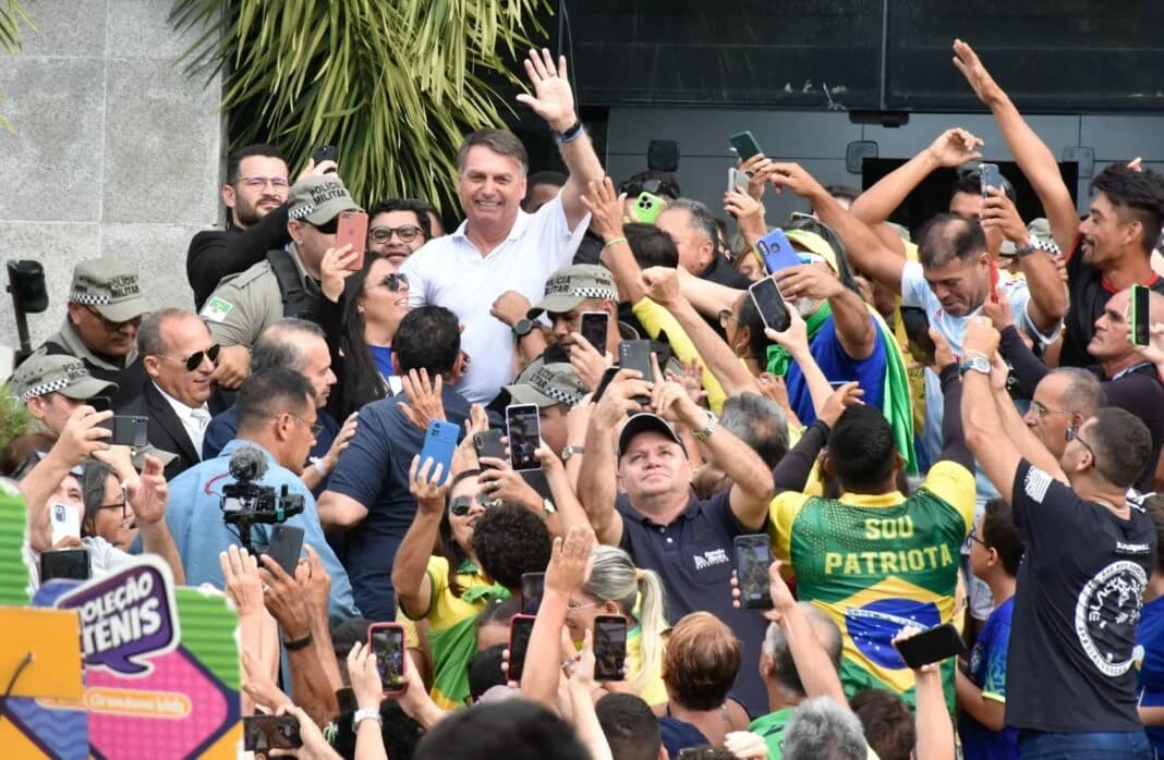 “Eu sou o ex mais amado do Brasil", diz Bolsonaro na sessão da ALRN