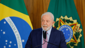 Importante não é a dívida, mas estudar, diz Lula sobre Fies