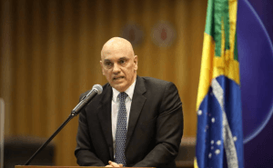 Depois de morte na Papuda, Moraes soltou ao menos 11 envolvidos no 8 de Janeiro