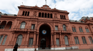 Argentina: Inflação anual atinge 142,7% na semana da eleição presidencial