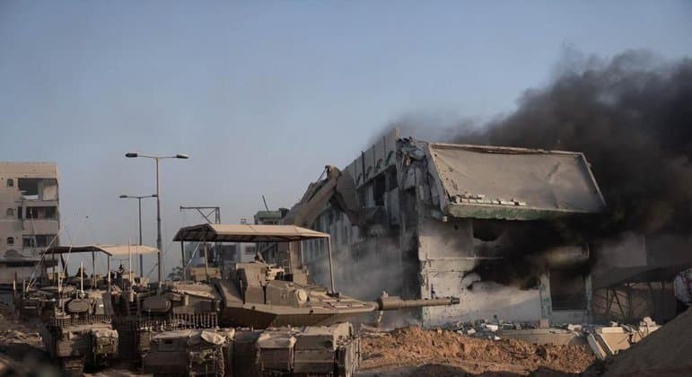 VÍDEOS: Exército israelense destrói posto do Hamas e elimina 150 terroristas