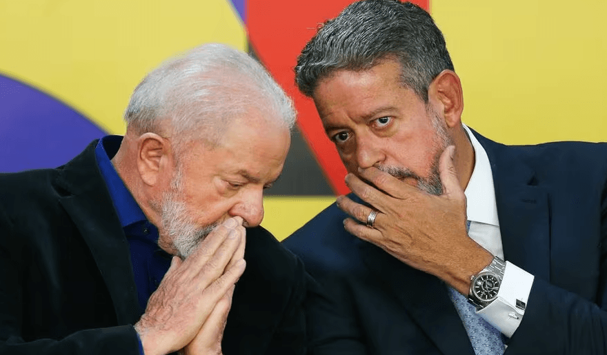 Lula tira poder sobre dinheiro de ministérios para fazer ‘caixinha de fim de ano’ para o Centrão