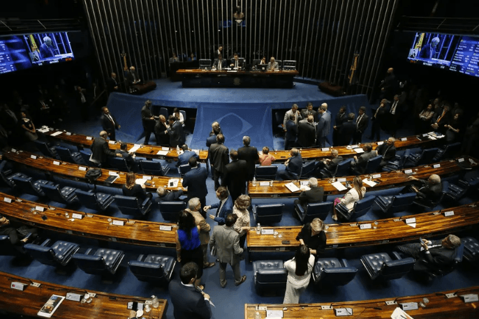 Senado aprova taxação de investimentos no exterior e fundos exclusivos; texto vai à sanção presidencial