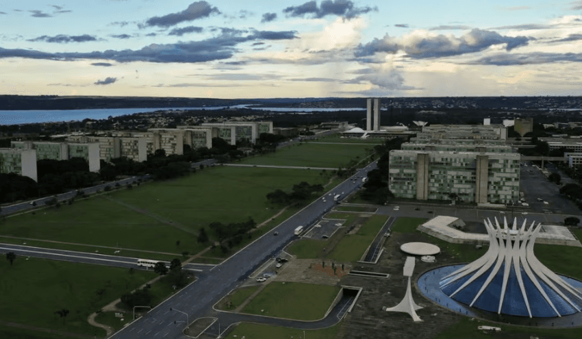 Pioram as expectativas de rombo nas contas públicas até 2026, aponta relatório do Ministério da Fazenda