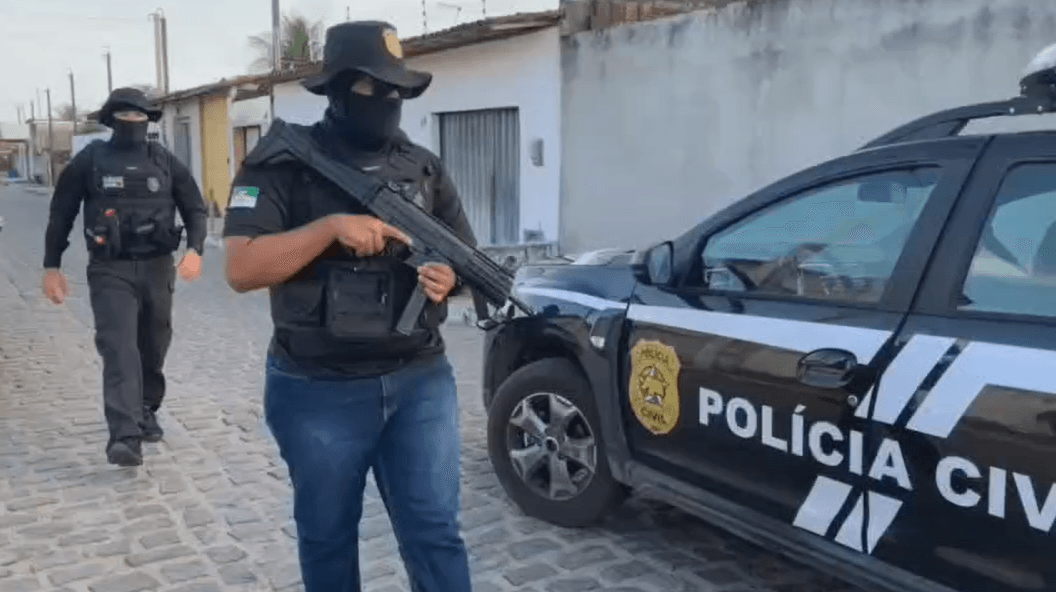 Advogados suspeitos de trocar mensagens com presos são detidos no RN