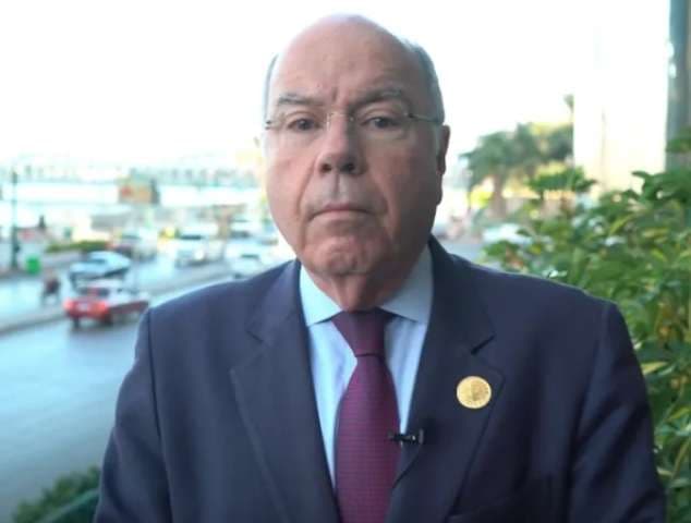 Chancelar do Governo Lula é acusado de injuria racial por chamar camareira de "macaca"