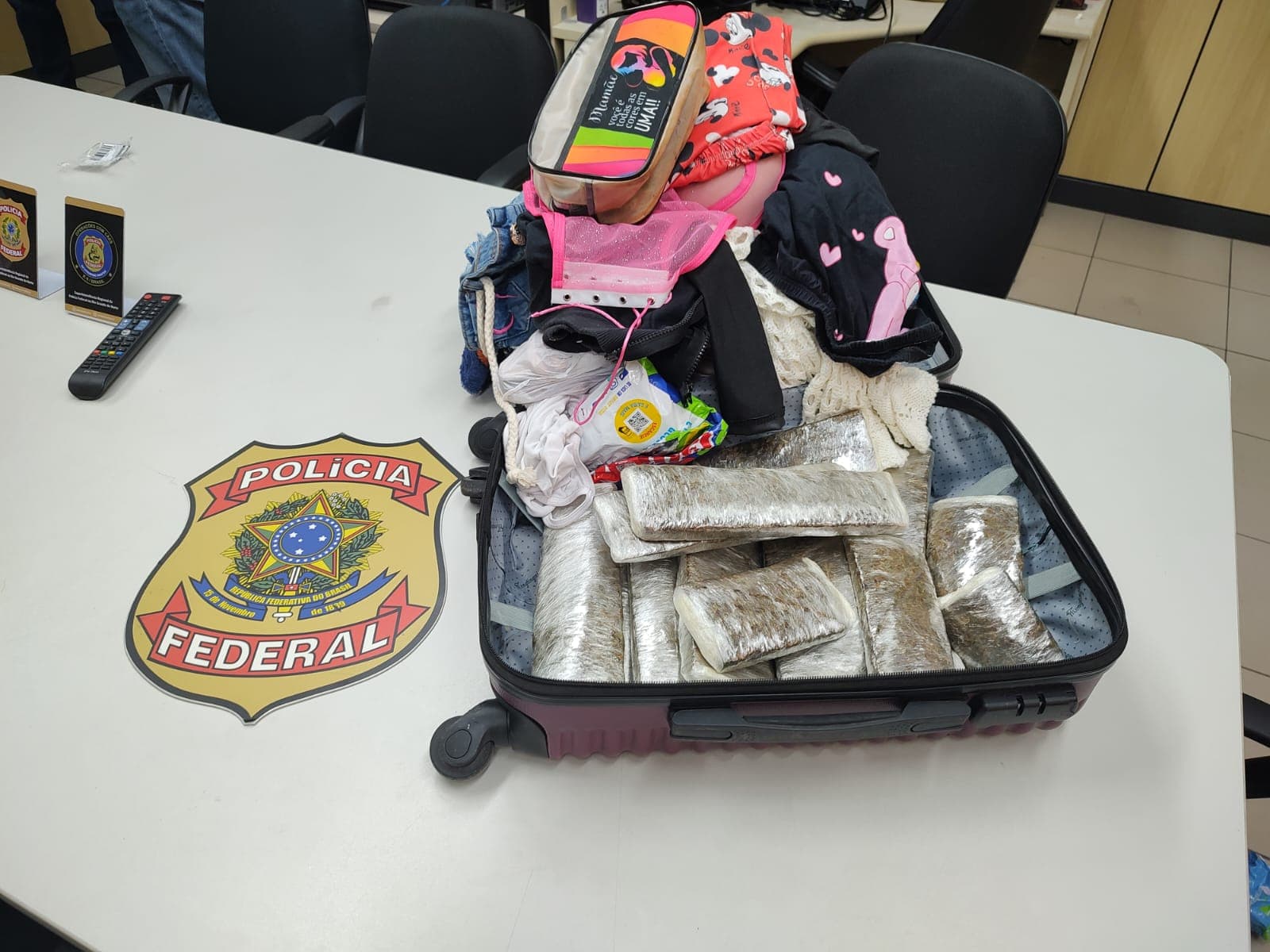 PF flagra passageira com 3 kg de maconha no aeroporto de Natal