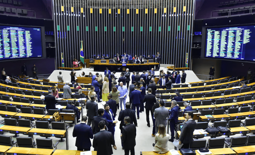 Deputados têm assinaturas para instalar CPI do Crime Organizado