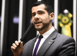 Deputado federal reage a assalto e mata ladrão em SP