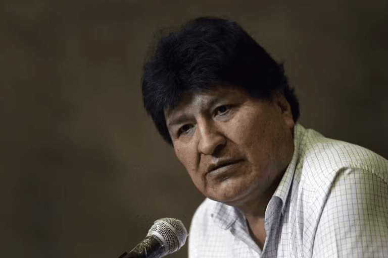Tribunal Constitucional da Bolívia impõe limite às reeleições e tira Evo Morales das urnas em 2025
