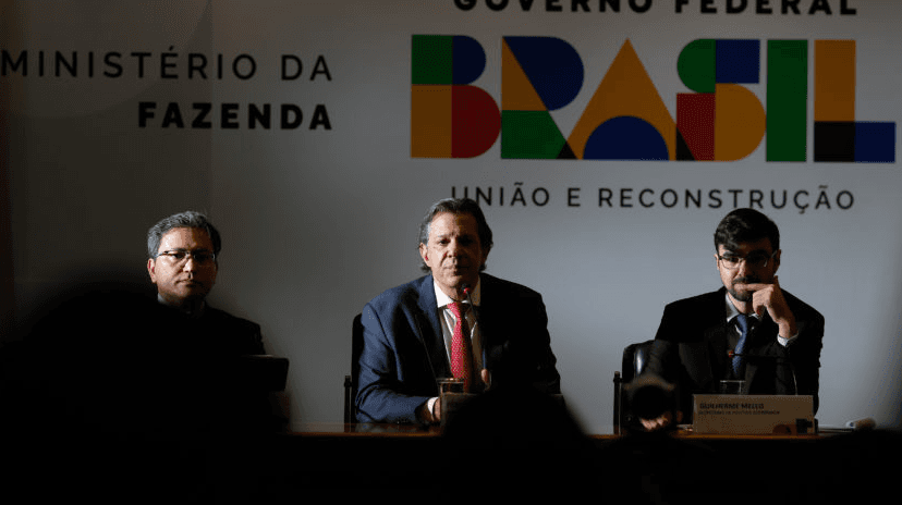 Medida Provisória do governo Lula para aumentar arrecadação de impostos prejudica setores de eventos, restaurantes e hotelaria