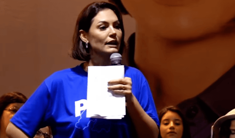 “Desgoverno” de Lula "só valoriza a mulher na época de campanha", afirma Michelle em evento do PL em Natal