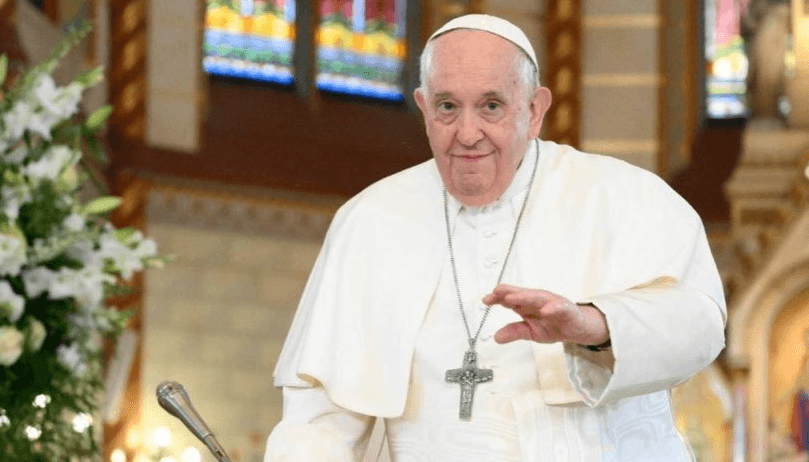 Vaticano aprova benção a casais do mesmo sexo pela 1ª vez