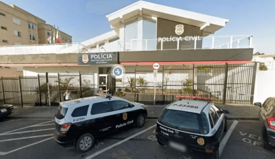 Após descobrir traição no dia do aniversário, mulher corta pênis do marido, joga o órgão na privada e se entrega à polícia