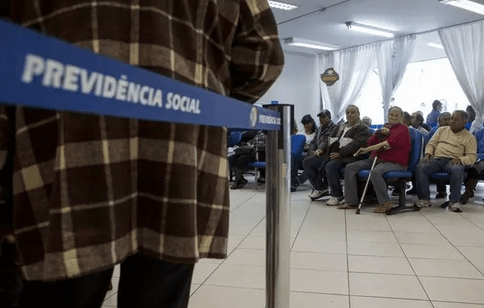 Confira novas regras para aposentadoria que entram em vigor em 2024