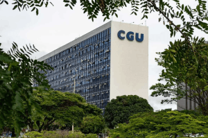 CGU recebe quatro denúncias por dia de corrupção no governo federal