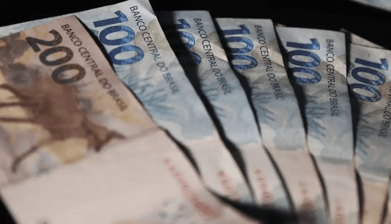 Circulação de dinheiro em espécie cai pela 2ª vez na história
