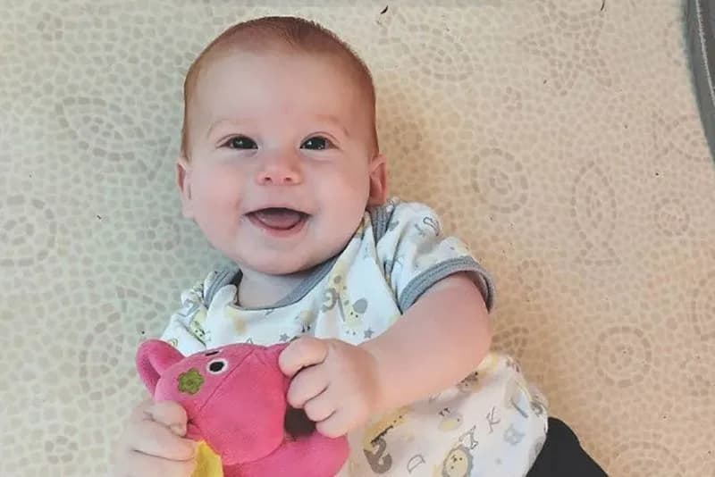 Bebê israelense refém do Hamas faz aniversário de 1 ano em Gaza