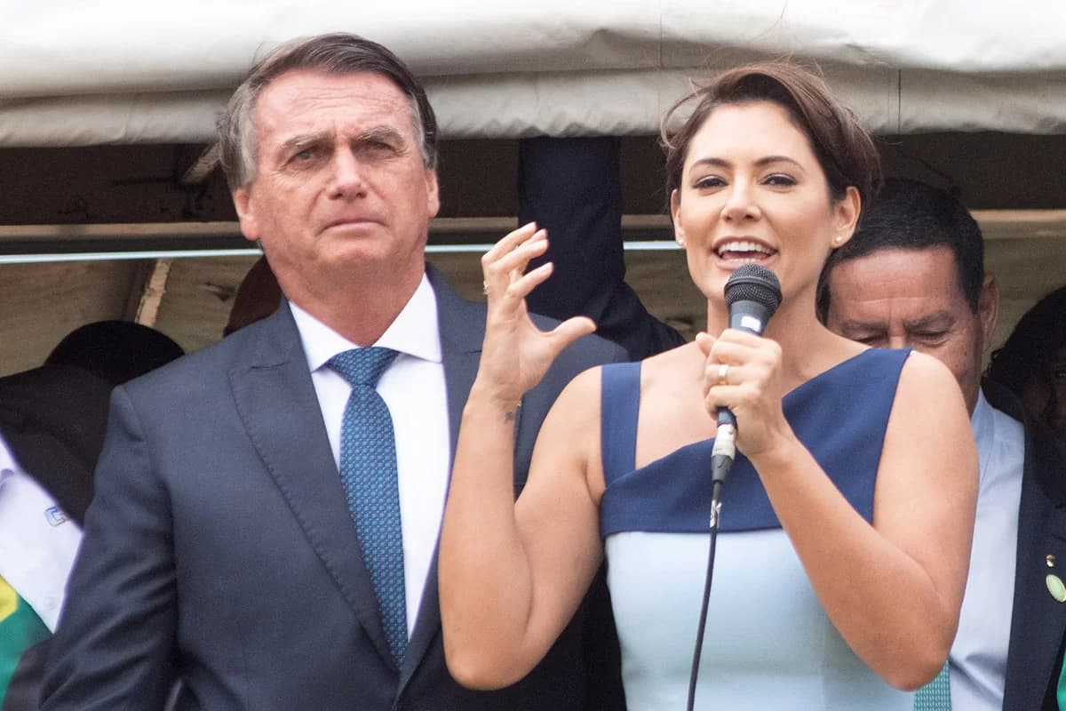 Pousada de ex-ministro de Bolsonaro tem prato em homenagem a Michelle