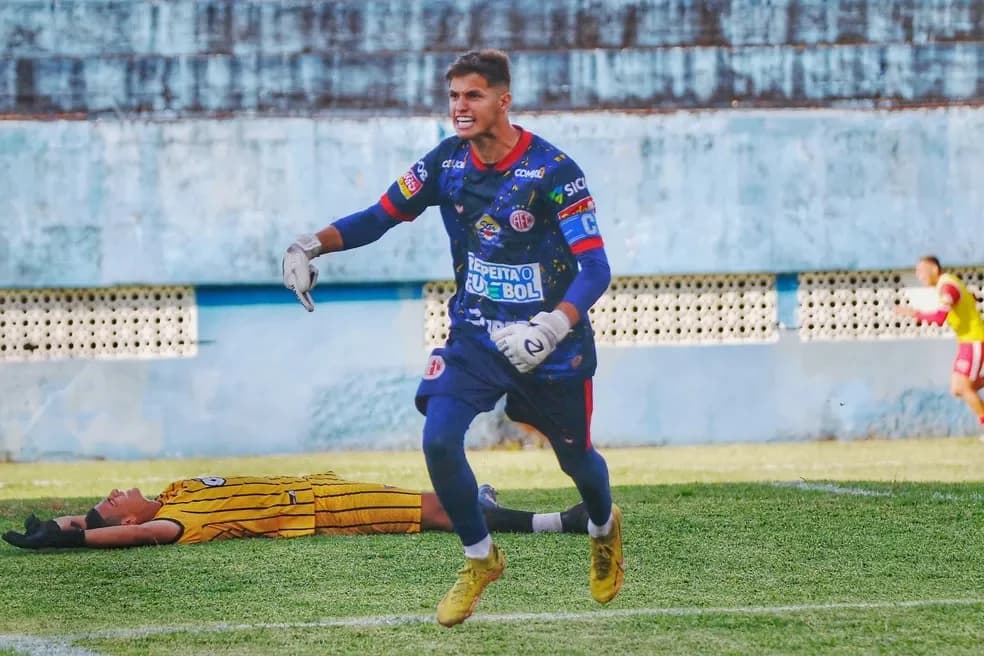 Com novo treinador e “goleiro artilheiro”, América estreia na Copa São Paulo nesta quinta-feira