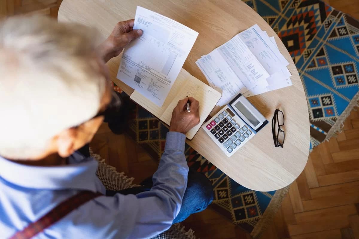 Aposentadorias vão aumentar 3,71% e teto do INSS subirá para R$ 7.786
