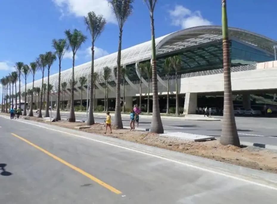 Novo contrato de concessão do Aeroporto Internacional Aluízio Alves é assinado; Inframérica e Zurich vão começar transição