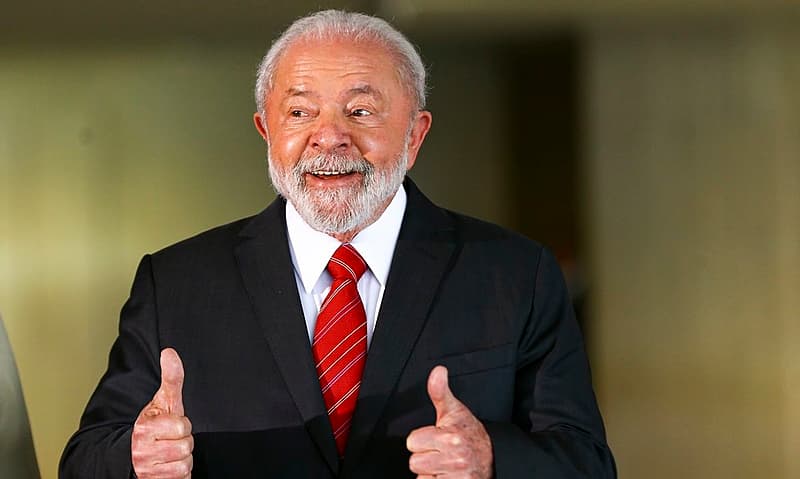 Lula sanciona lei que cria bolsa de qualificação profissional para pessoas em situação de rua