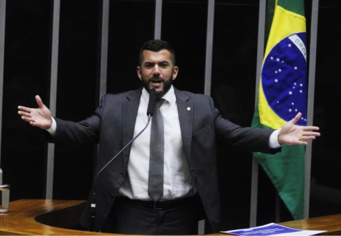 Jordy nega mensagens com participantes de atos anti-democráticos interceptadas pela Polícia Federal