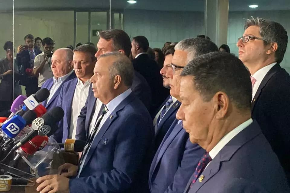Fim do foro privilegiado é principal pleito da oposição a Rodrigo Pacheco