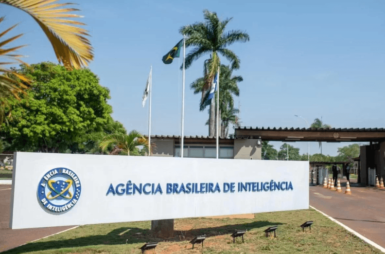 Direção da Abin sob Lula interferiu em investigação sobre software espião, diz PF
