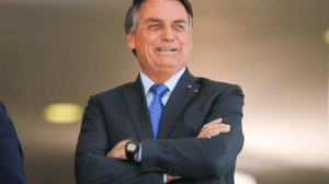 Bolsonaro agradece Boulos por citar aumento de renda em seu governo
