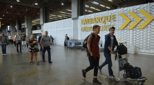 Brasil retoma ritmo pré-pandemia e recebe 5,9 mi de turistas em 2023
