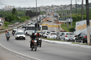 Após aviso de restrição, tráfego na Ponte de Igapó segue normal nesta segunda-feira
