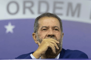 Ministro da Previdência diz que fila do INSS “nunca vai acabar”