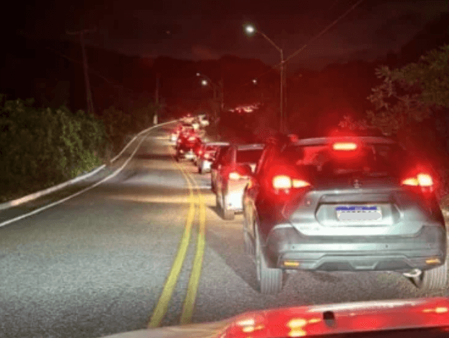 Após congestionamentos no litoral sul, Pirangi terá grades para evitar bloqueio de vias por pedestres no fim de semana