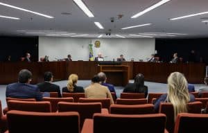 STF forma maioria para ampliar alcance sobre vínculo trabalhista de motoristas por aplicativos