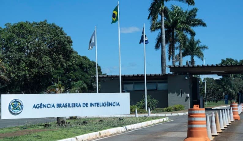 Registros da Abin podem ter sido apagados no governo Lula, diz CGU