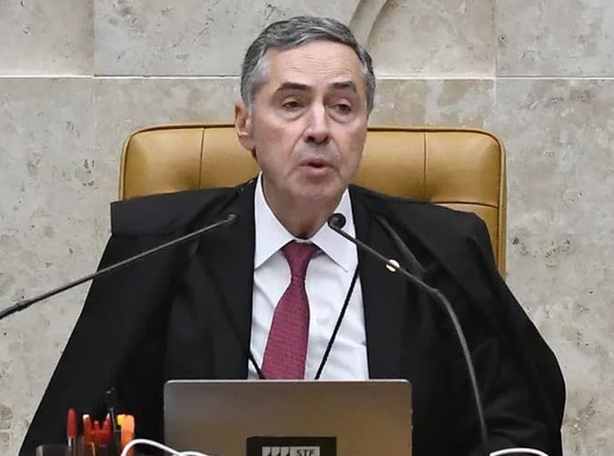 Barroso nega pedido de Bolsonaro para Moraes deixar relatoria de investigação sobre suposta tentativa de golpe