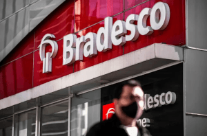 Ações do Bradesco seguem em queda e valor de mercado encolhe R$ 27 bilhões em dois dias
