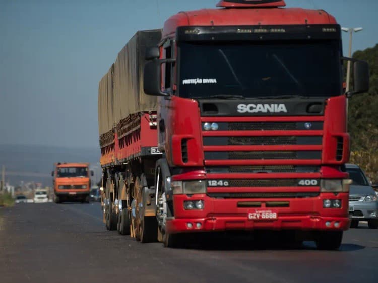 Brasil registra mais de 17 mil roubos de carga em 2023; prejuízo gira em torno de R$ 1 bilhão