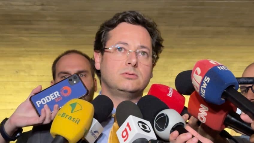 Wajngarten diz esperar 700 mil pessoas em ato de Bolsonaro