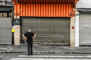 Brasil teve 4 empresas fechadas por minuto em 2023; total supera em 25% número de 2022