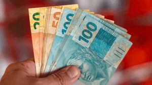Cobrança de devedores rende R$ 48 bi em receitas para a União em 2023