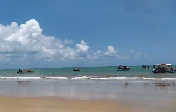 Seis trechos do litoral do RN estão impróprios para banho, aponta Idema