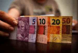 Mesmo com Pix, número de cédulas e moedas produzidas segue estável