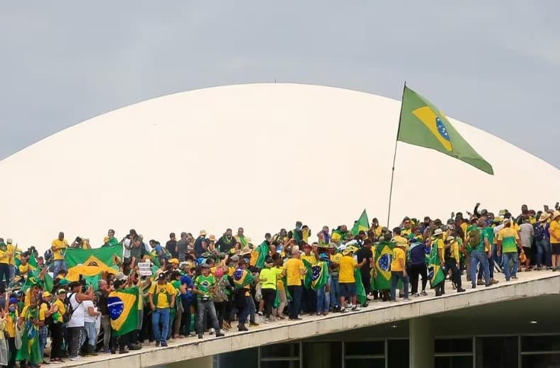 STF já condenou 101 réus por participação nos atos de 8 de janeiro