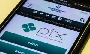 Após perder espaço para Pix, DOC deixa de ser processado por bancos nesta quinta (29)