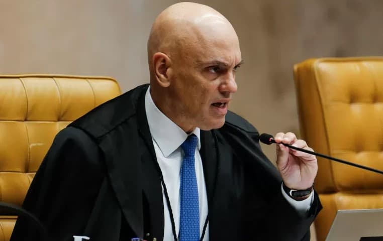Moraes proíbe investigados por suposta tentativa de golpe de participar de cerimônias militares