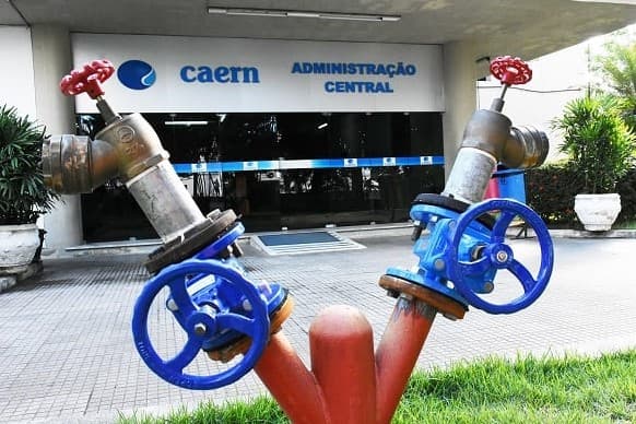 APENAS: Caern diz que já resolveu em parte abastecimento em vários bairros e pede mais 72h para normalizar serviço